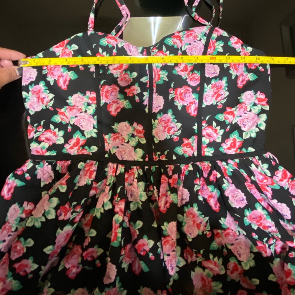 Forever 21 floral dress - Picture 5 of 7